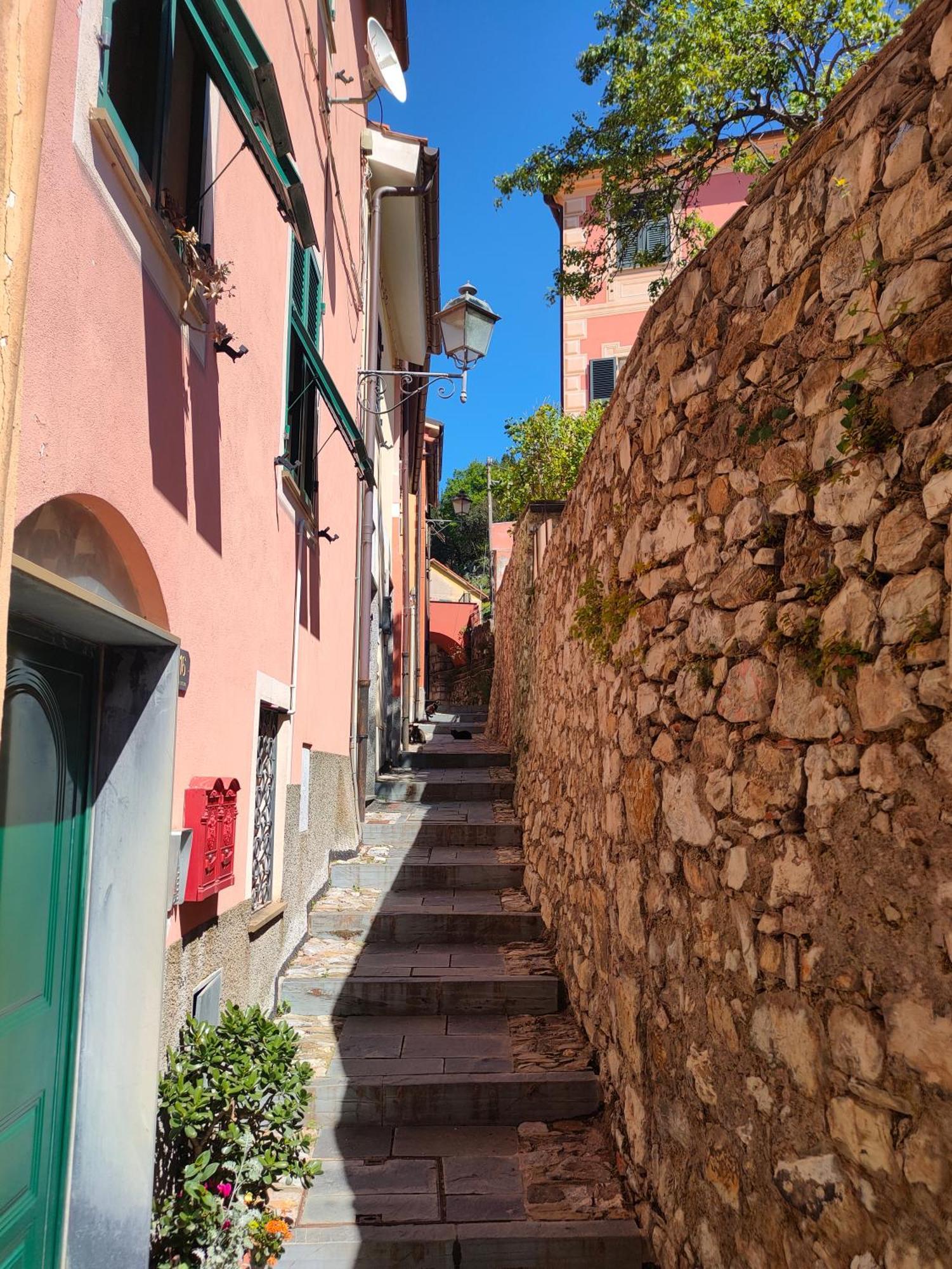 Holiday home Tra Le Cinque Terre, Camogli E Portofino Con Scorcio Mare All'orizzonte Castiglione Chiavarese