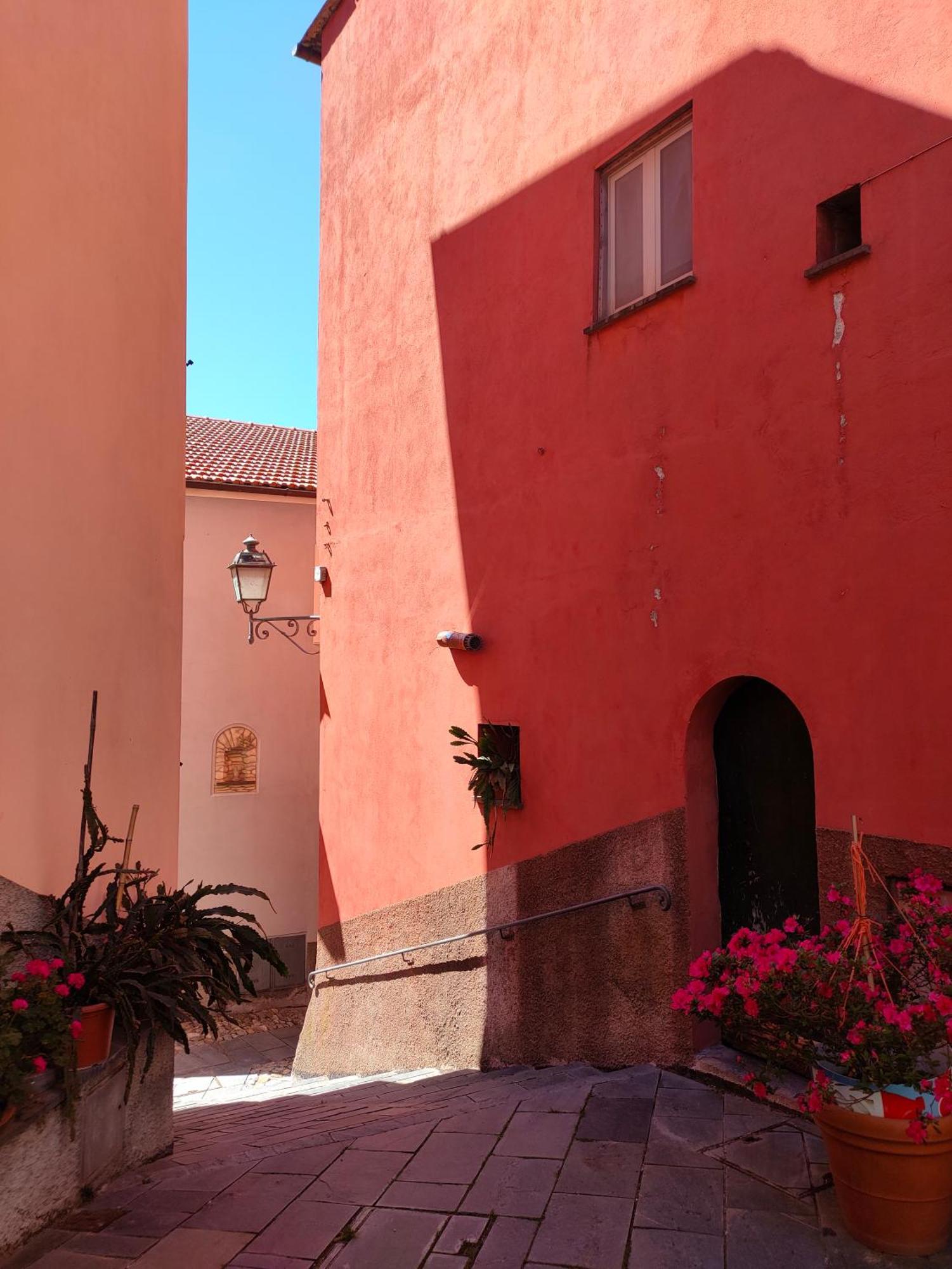Tra Le Cinque Terre, Camogli E Portofino Con Scorcio Mare All'orizzonte Castiglione Chiavarese